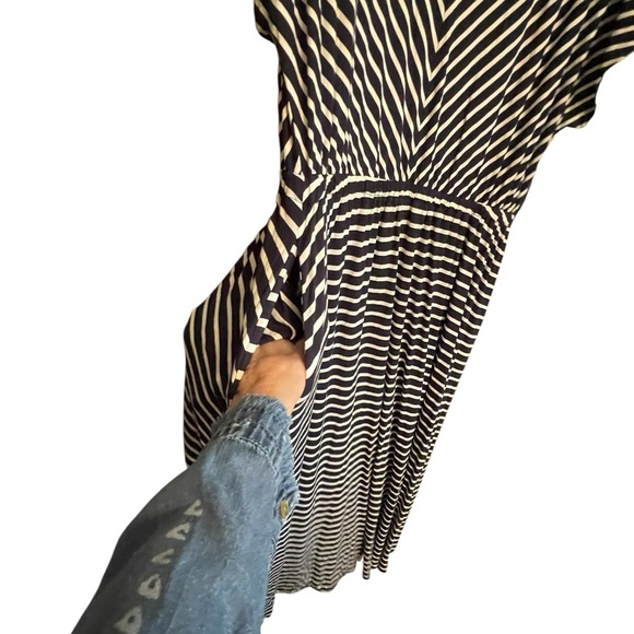 Lane Bryant Navy/White striped V Neck-Dolman Sleeves Maxi Dress-Size 22-24-NWT - Picture 9 of 9